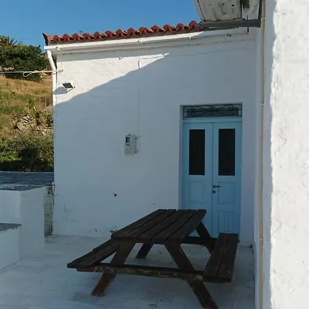 Old Traditional Village House Overlooking Chora Casa de Férias